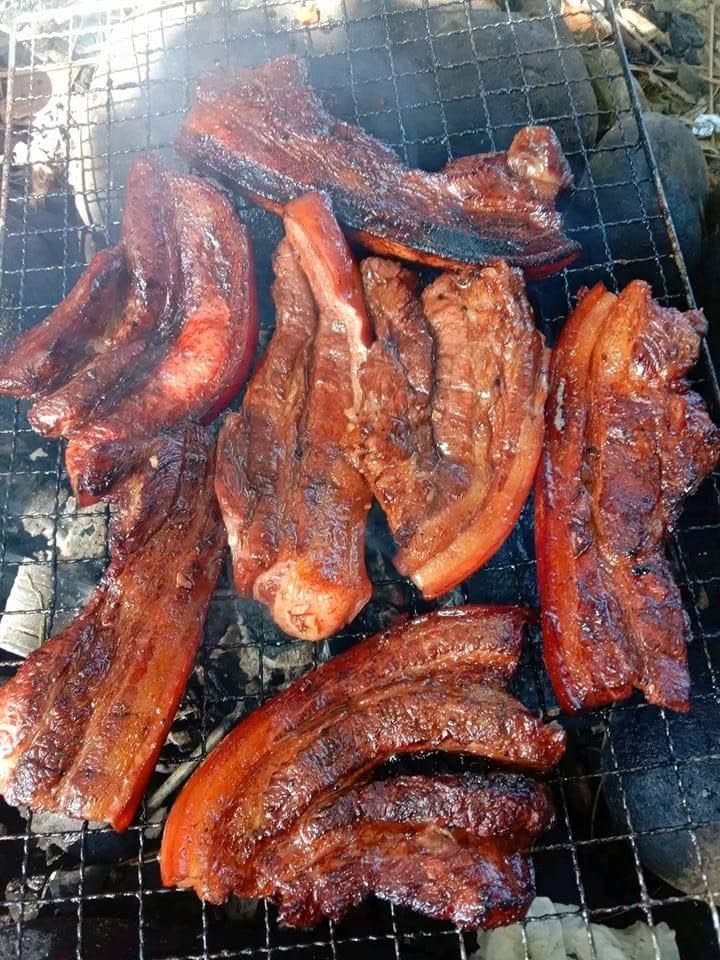 FranciscoU66716's tweet image. This right here is a whole mood. 😤🍖🔥 #Braai #BBQ