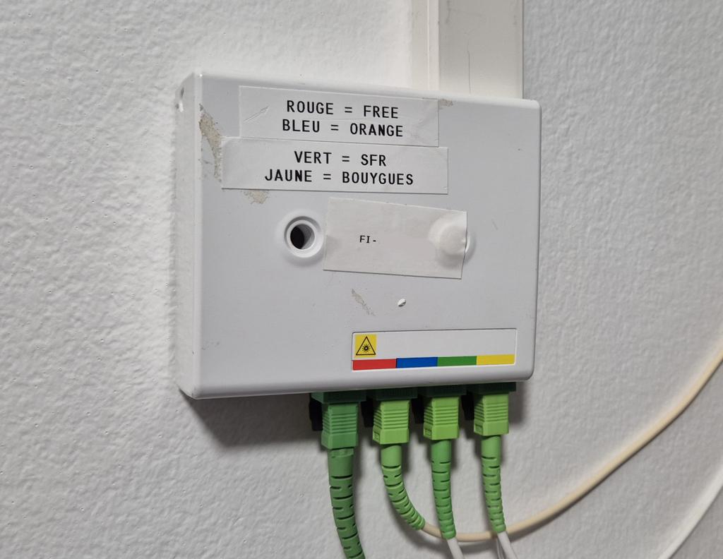 Le PTO <a href="/nPerf/">nPerf speed test</a> - pas de jaloux ! Les techniciens fibre n'ont jamais vu ça 😅