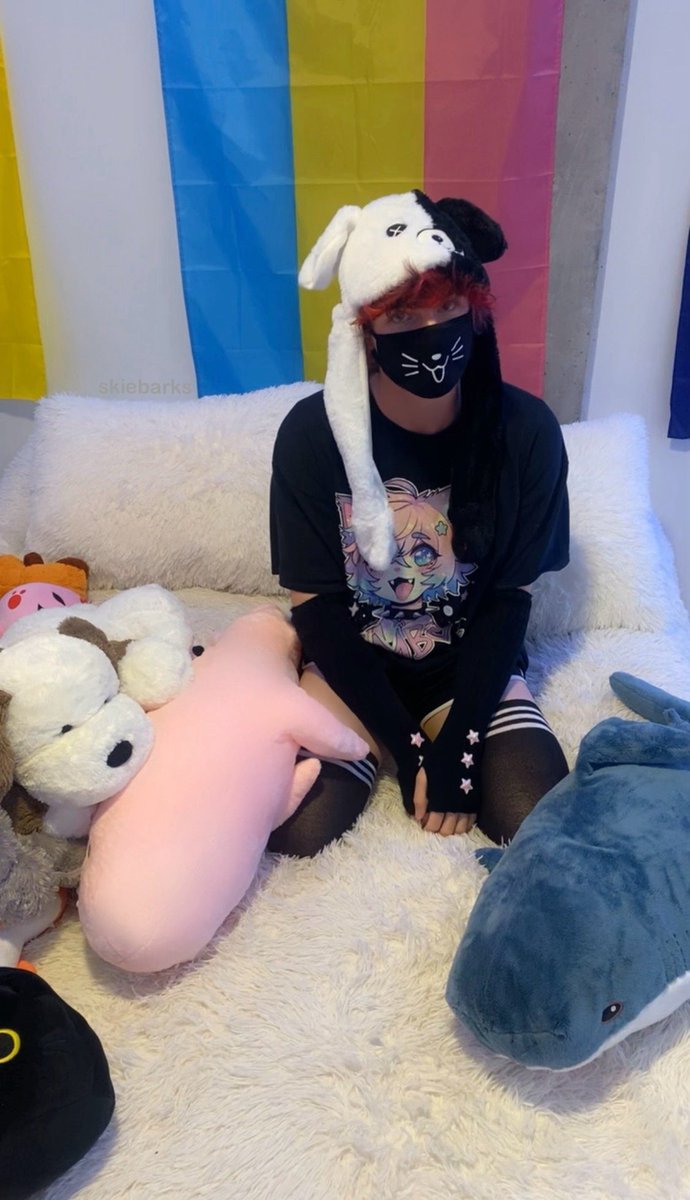 skie 🐾 tweet media