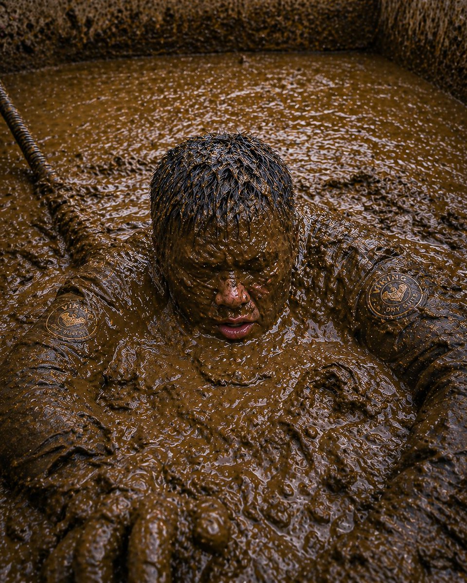 Sleepy H tweet media