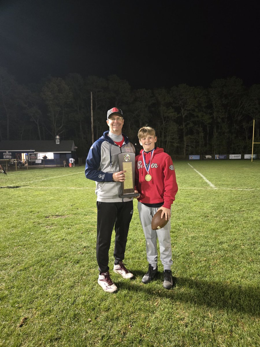 Skinner2031's tweet photo. Shared a great moment with my teammates last night. My 7v7 team, Top Stars 13u won NUC's tournament. Started slow, finished strong. #QB1 #7v7football @BergenstarsFB @skin2win12 https://t.co/Lv8C7CUKE8