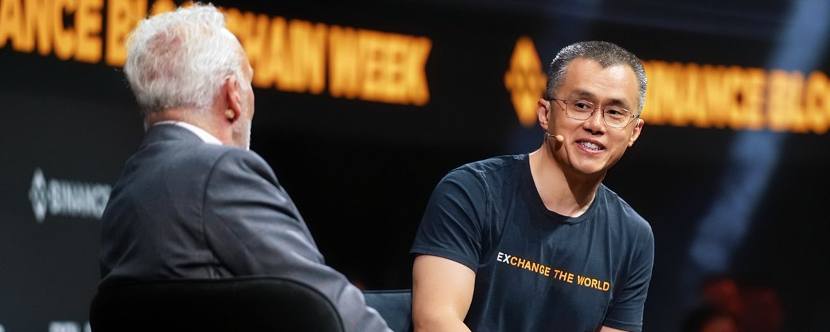 ZephyrTrading's tweet photo. 我实在想不出@cz_binance 表哥的迪拜线下签售会

除了穿 #Exchangetheworld 这个T恤

还能穿啥

既见未来 为何不buy

#FreedomofMoney https://t.co/e5AjVIRFbb
