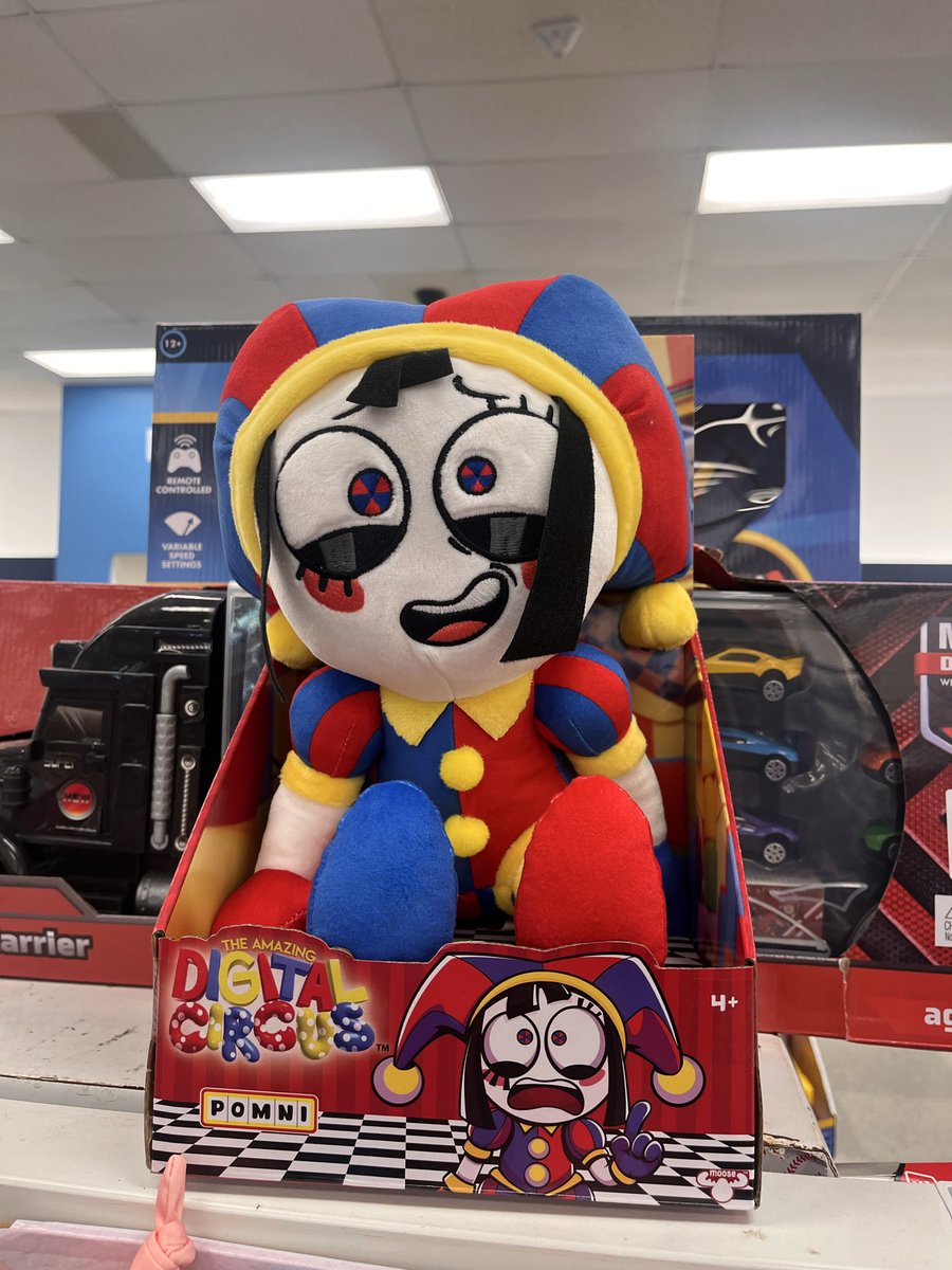 herkysnephew's tweet image. #tadc shoutout to Glitch we made it to Ross 😂 last episode in movie theaters for a YouTube indie show is legendary fr