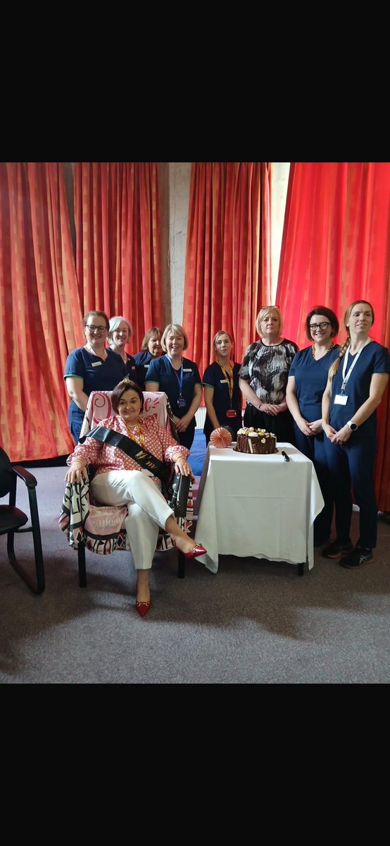 gra_milne12's tweet image. Congrats @aconnor37 who recently retired @OLOLMat_Unit Ann Marie was our Practice Development Coordinator &amp;amp; ensured all the staff were competent practitioners &amp;amp;supported the students through their training. With 28 years working in Drogheda, she will be missed. #freedom #enjoy