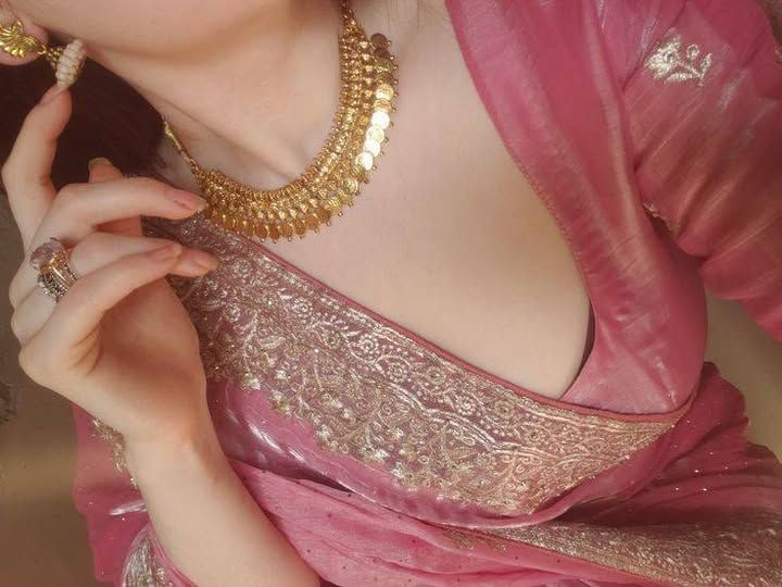 🦋UNZILA H么REEM 🦋 tweet media