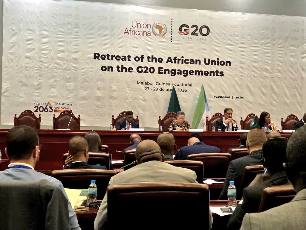 HMafudze's tweet photo. In Malabo 🇬🇶 attending the @africanunion Retreat on engagement with the #G20 process, focused on strengthening Africa’s coordination, voice, and strategic priorities ahead of 2026.A timely platform to align continental positions and advance #Africa’s development agenda. https://t.co/Wljx8axfNt