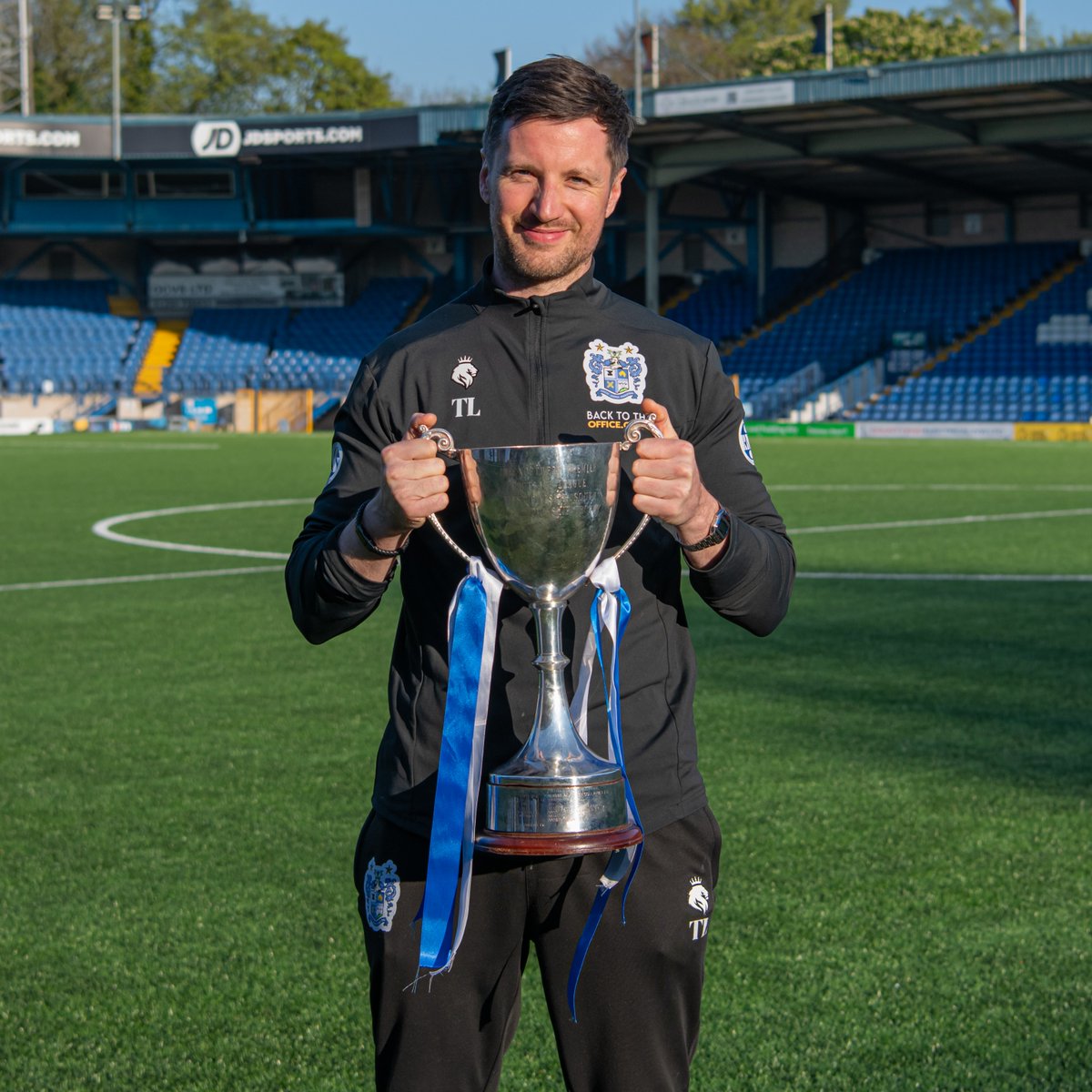 Bury Football Club tweet media
