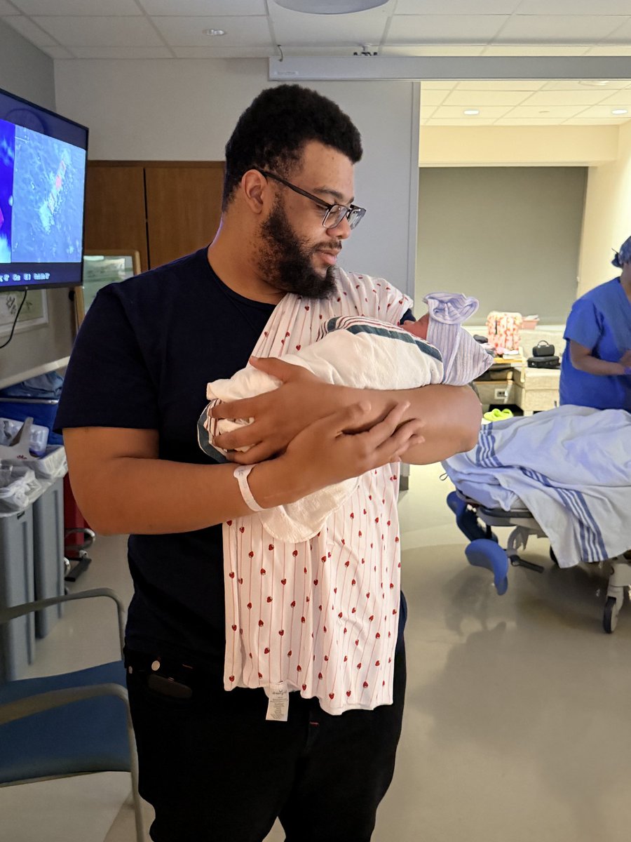Fenixgene_215's tweet image. Fenix 🐦‍🔥 and baby Fenix 🐦‍🔥
#newdad
