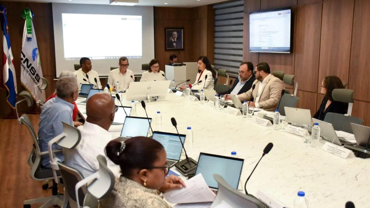 SIN24Horas's tweet image. CNSS inicia en mayo la implementación del per cápita diferenciado en el SFS #NoticiasSIN #CNSS #SFS 

Detalles en: noticiassin.com/pais/ciudad/20…