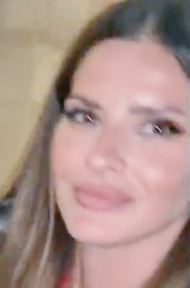 AMO que su karma sea deformarse poco a poco, que la “belleza” de la que tanto habla y creen que envidiamos se mantenga a base de botox y AH, hermana , recién tenes treinta y tantos y tenes los labios en forma de chorizos y totalmente deformes además de añadirte 10 años más, xpvta