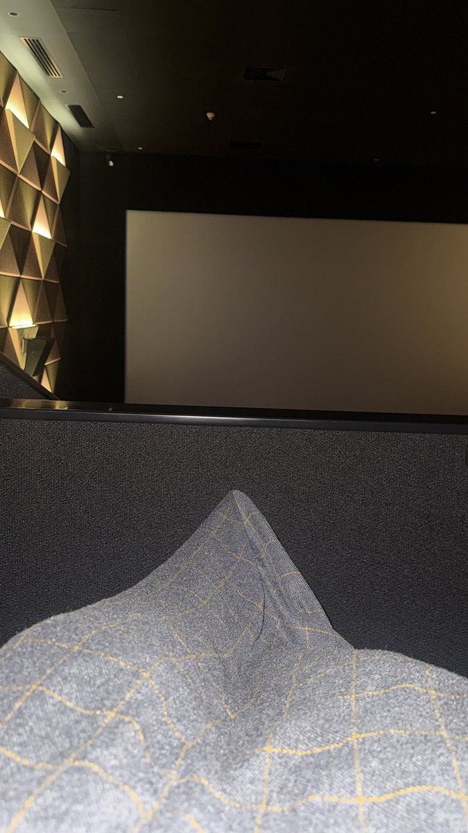 Ben3amer83's tweet photo. اخيرا فلم مايكل https://t.co/MN7QEkudfY