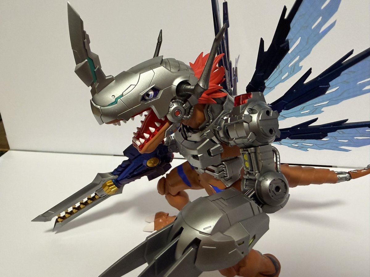 Jun_kwshm's tweet image. ちょっと日焼けしたメタルグレイモンできた
 #digimon #プラモデル #デジモン