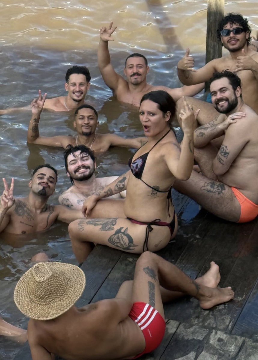 Central Abusadas 🚪 tweet media