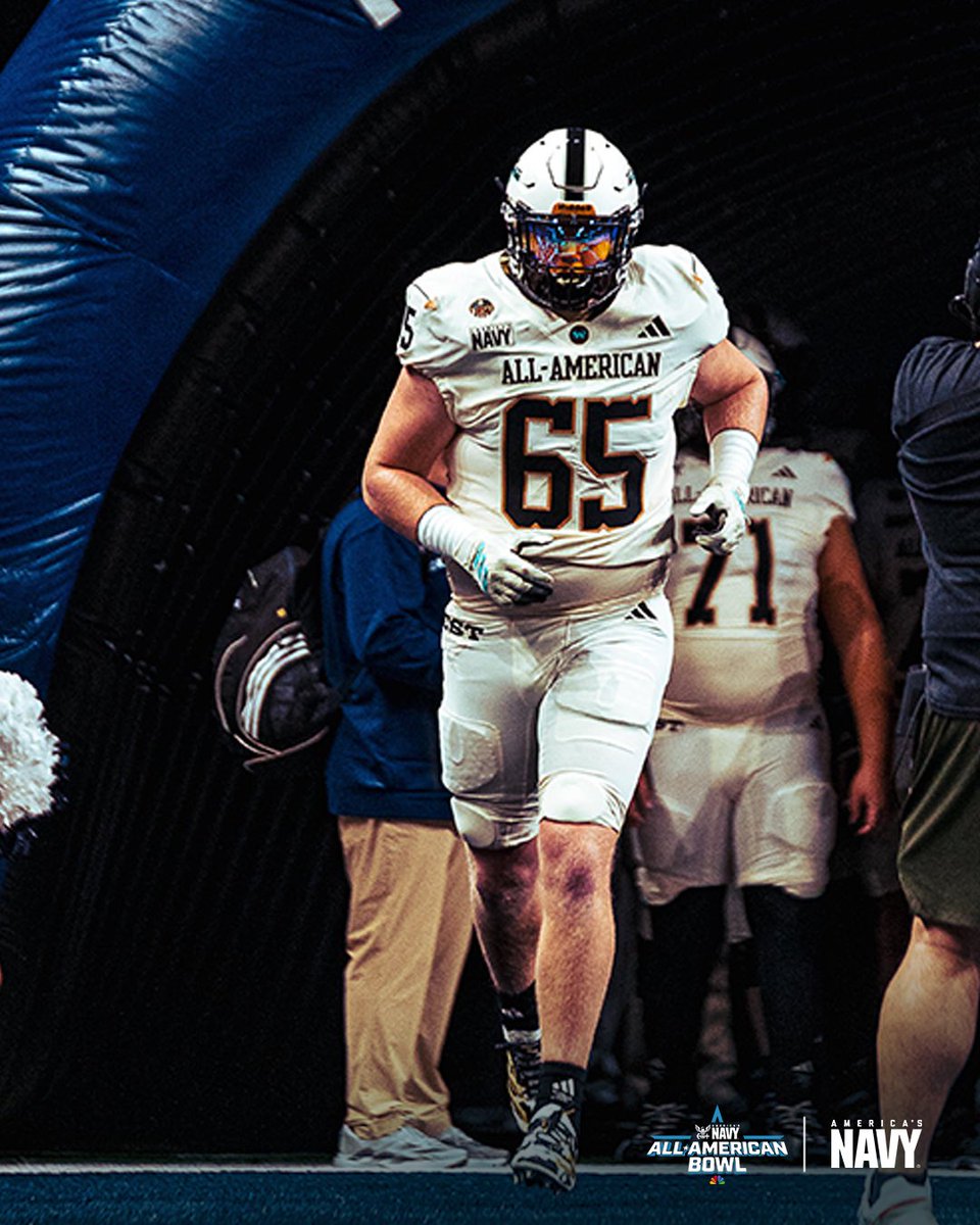 AABonNBC's tweet image. ⭕️- H

Navy All-American @Davisseam2027 has committed to Ohio State

#GoBucks 🌰

#NavyAAB 🇺🇸 @AmericasNavy