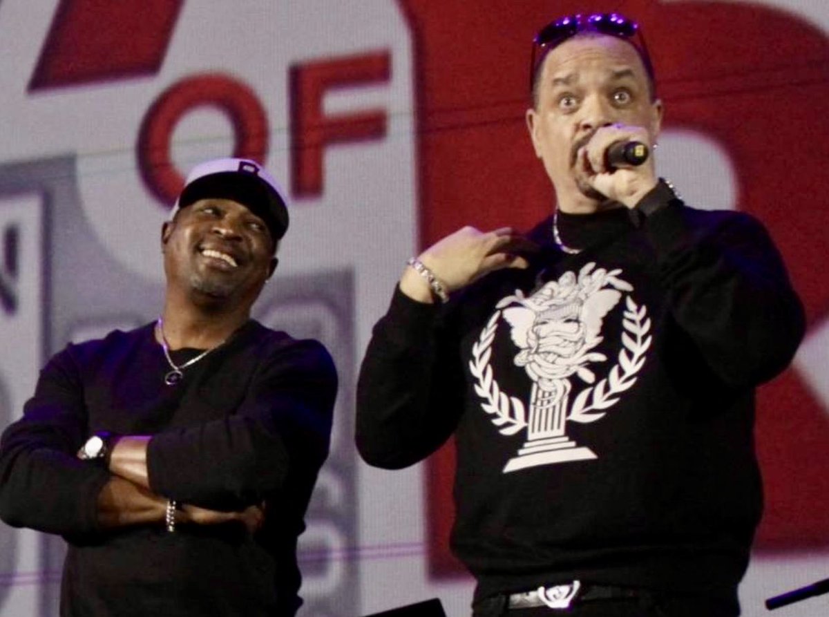 Chuck D tweet media