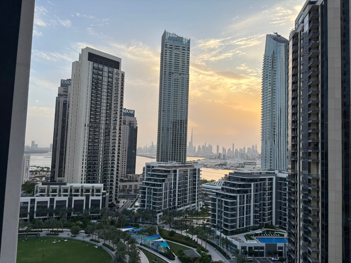 PeoplesAndy's tweet image. Not a bad view from #CreekHarbour before we officially make #Dubai &amp;amp; the #UAE a proper home! A couple of weeks here then in to the new place! 🇦🇪🇦🇪🇦🇪