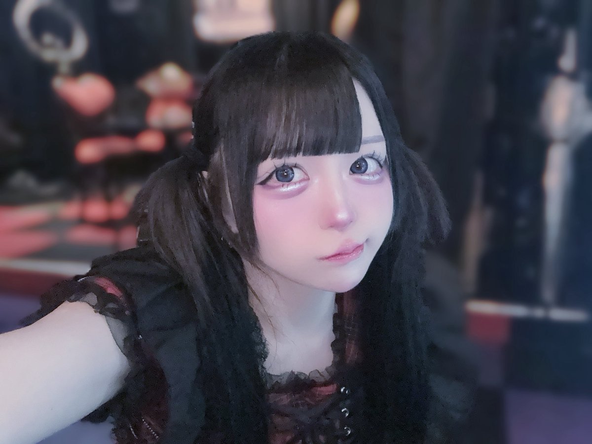 飛鳥井ぼたん tweet media