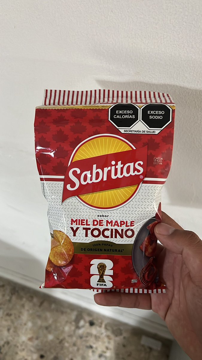JudeDatz's tweet photo. Si tienen la oportunidad de comprar y/o comer de estas papas, desaprovéchenla. 

No sé quién en @Sabritas_mex aprobó tremenda basura jajajajaja https://t.co/18MJPmja0h