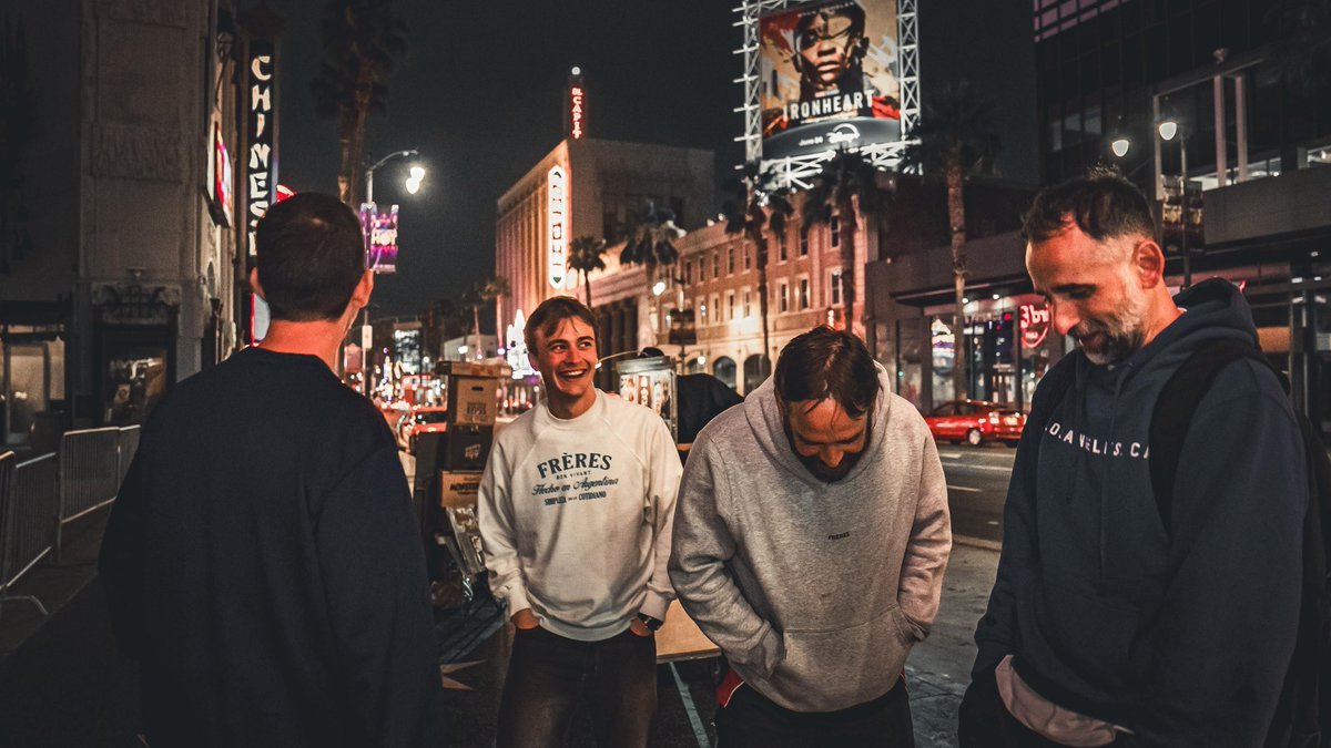 Hoy se vuelve a juntar esta banda.

22 HS en el canal de Kick de Mernuel.

Nos vemos allá.