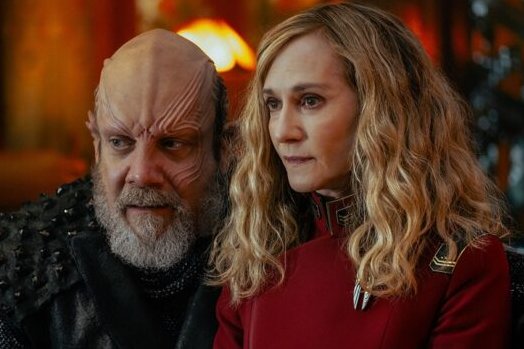 redshirtsdieFS's tweet image. #StarTrek actor addresses 'strange erotic thing between' #StarfleetAcademy hero &amp;amp; villain (Story link): redshirtsalwaysdie.com/star-trek-nus-… #streaming #tv #news