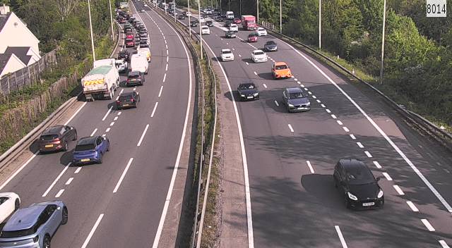 Traffig Cymru De tweet media