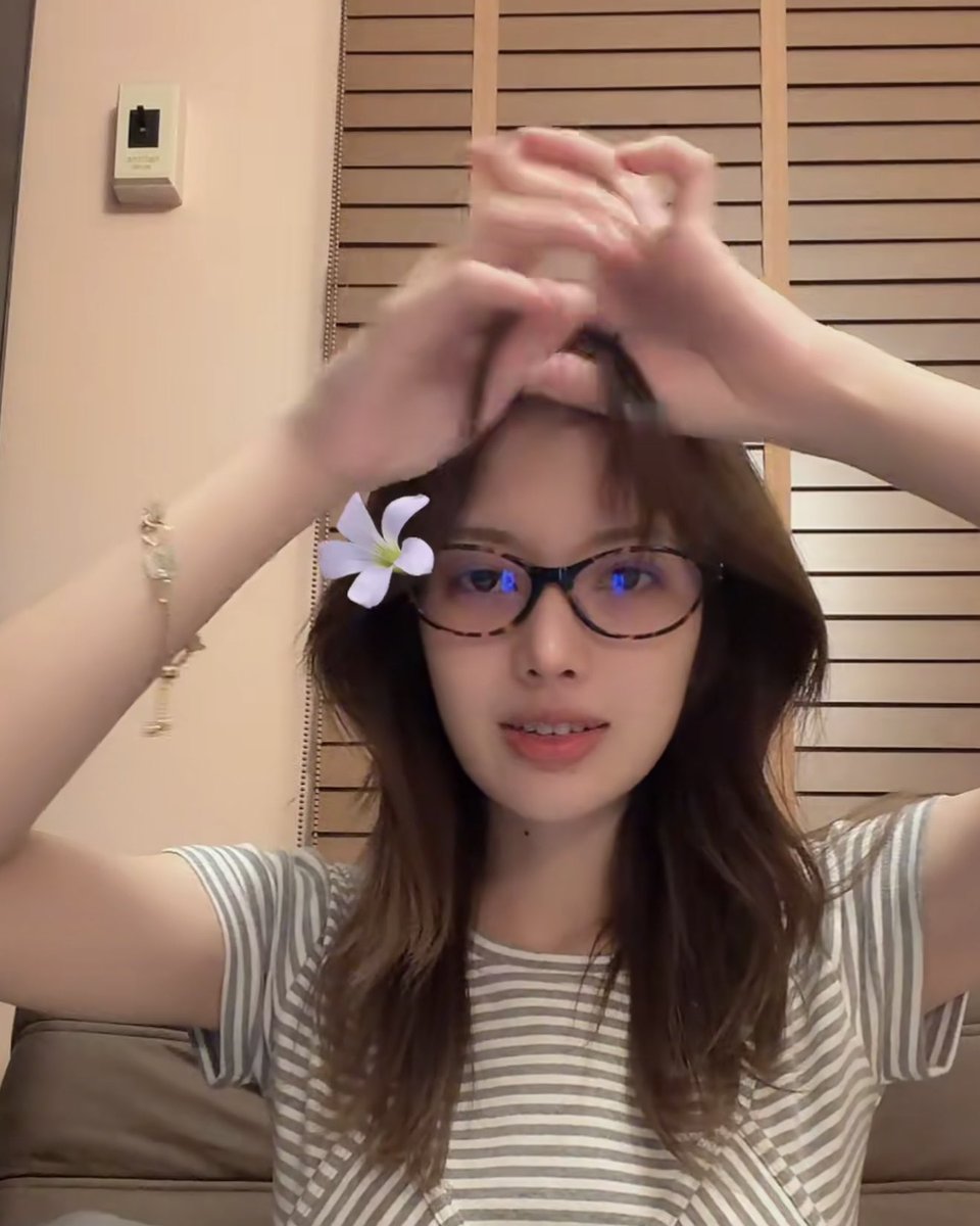 คิดคิด tweet media