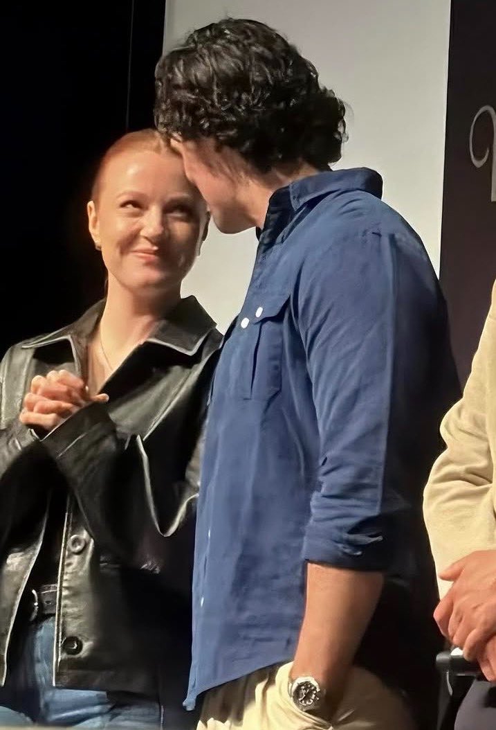 Jess_Swiftiee's tweet photo. Harriet & Jamie 🫶🏻
#LandCon8. #BloodOfMyBlood #TheLandCon #HarrietSlater #JamieRoy https://t.co/4PdCiQ8PzP