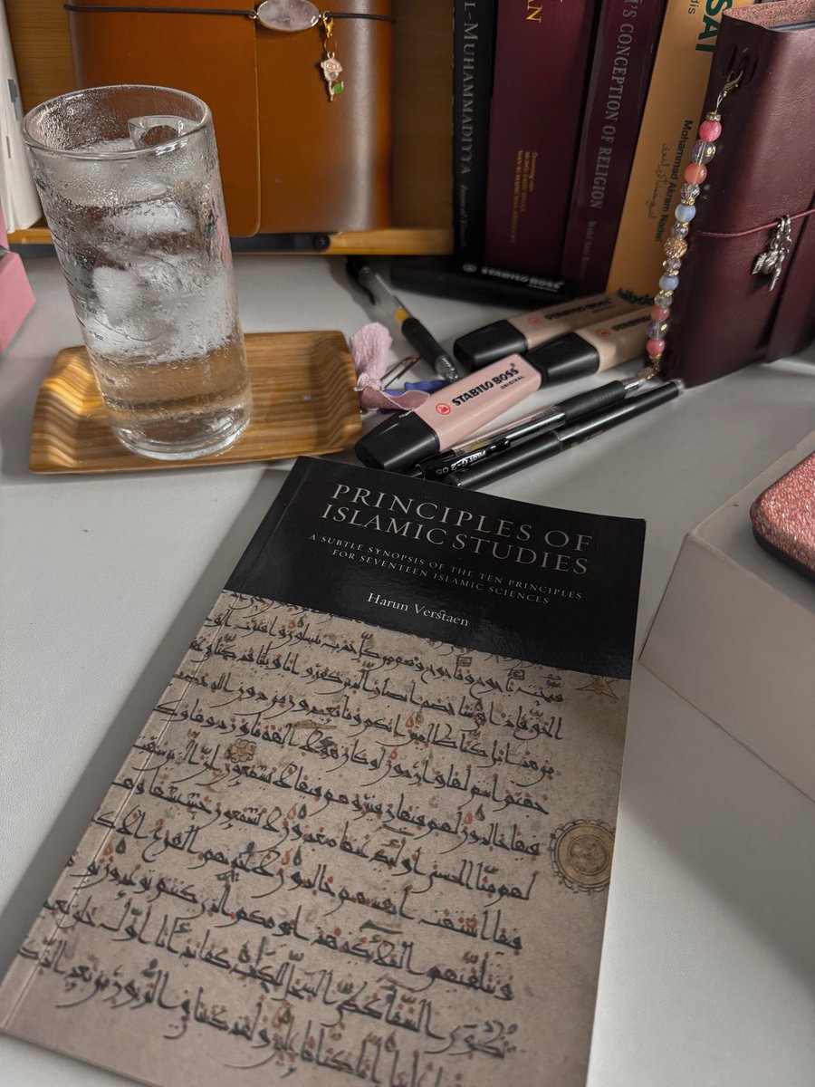 zehanilyana's tweet photo. Want to finish this book🫶🏼 https://t.co/hZIxVUz4sg