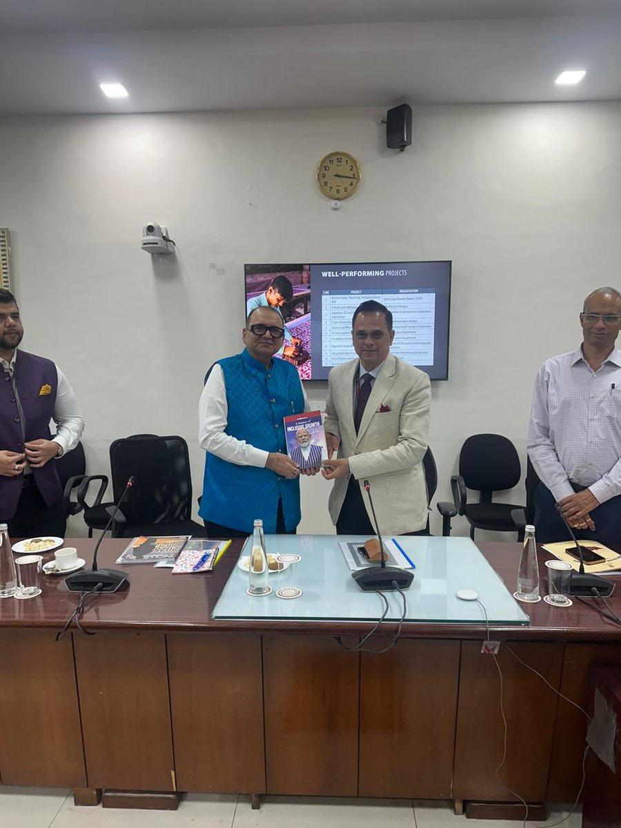 DhanjalDr's tweet photo. Rajasthan has been a momentum state. In #StateOfGovernance Report for #Rajasthan 2025, the state has jumped to #7 nationally. I thank @svoruganti1466 for hosting delegation led by @SkochSameer at Jaipur. #ModiNomics: A Journey of Inclusive Growth was received by him. @RohanSkoch https://t.co/PTRoS4O368