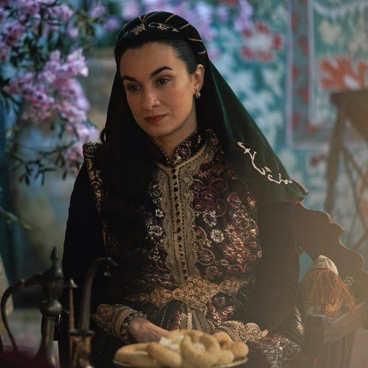 maysa_hm's tweet image. P1/3 : L'Honneur de Zaphira 

​Princesse d'Alger et épouse de Salim al-Toumi, Zaphira incarne la résistance. Face à Barberousse, elle choisit la dignité au Palais d’Aziza plutôt que la soumission. Un symbole éternel de la souveraineté et de la fierté 🇩🇿. 🇩🇿 
#Histoire
#Zaphira