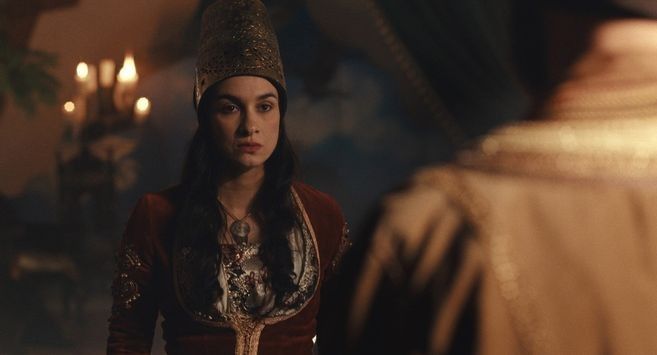 maysa_hm's tweet image. P1/3 : L'Honneur de Zaphira 

​Princesse d'Alger et épouse de Salim al-Toumi, Zaphira incarne la résistance. Face à Barberousse, elle choisit la dignité au Palais d’Aziza plutôt que la soumission. Un symbole éternel de la souveraineté et de la fierté 🇩🇿. 🇩🇿 
#Histoire
#Zaphira