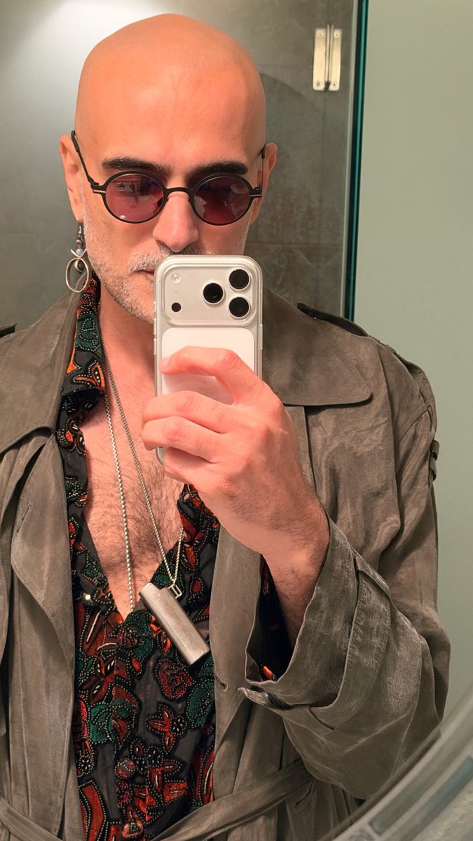 پـــِــ پـــِــ tweet media