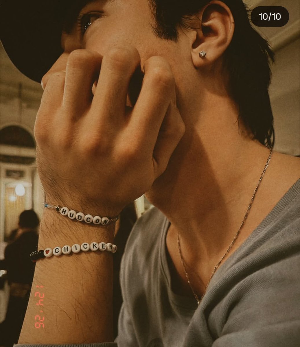 ana 🍨 tweet media