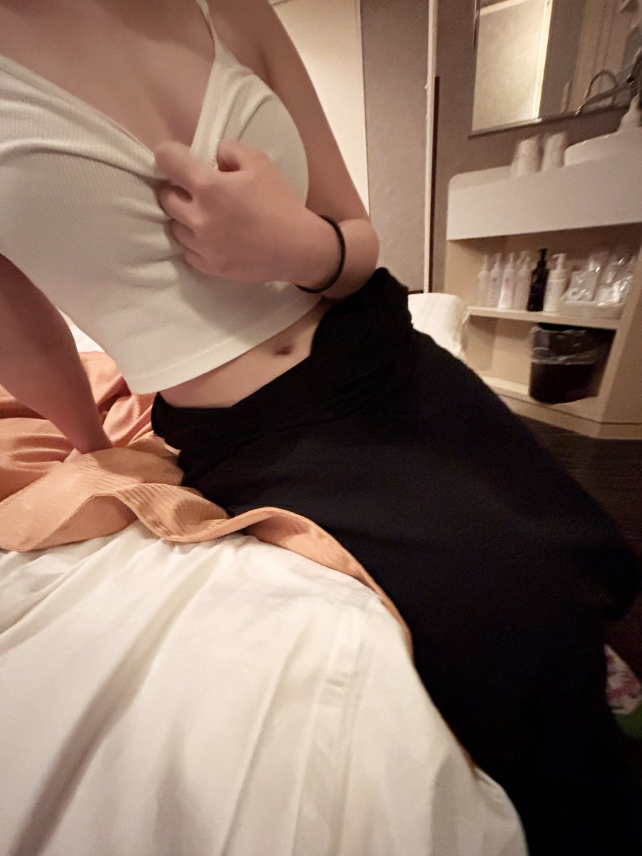 godssanpo's tweet image. ナスダック下がってるのにワイのグーグルエヌビディアだけ爆益❗️❗️❗️❗️
勢い止まる気配なし❗️❗️❗️❗️
トータル利益7150万円突破❗️❗️❗️❗️
一日だけで300万円の利益なりー❗️❗️❗️

＃Google　＃エヌビディア