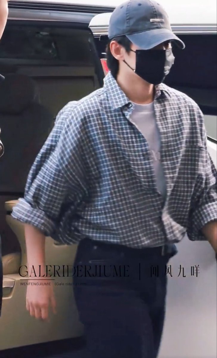 Yang Yang (Actor). tweet media