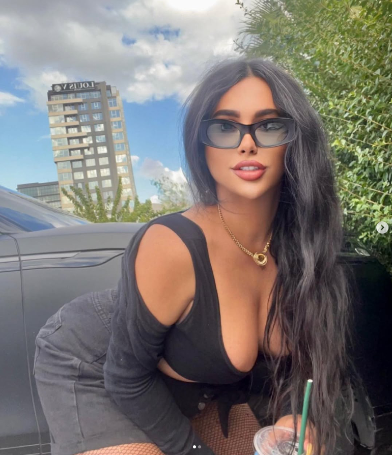 Alexandra Bush tweet media