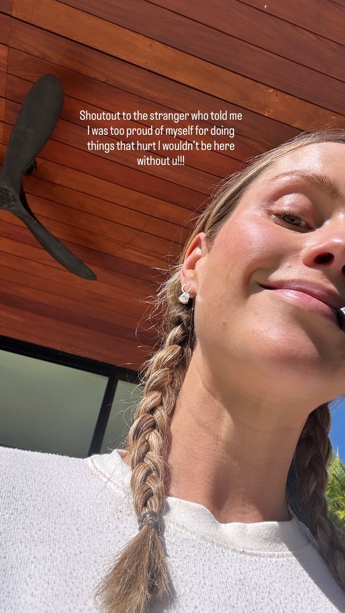 CHoltSource's tweet image. 📷| #INSTAGRAM New pictures from Claire's story (27/04).