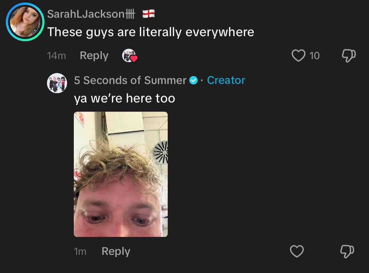 ashton outing himself as the one on the band account LMAOOOO