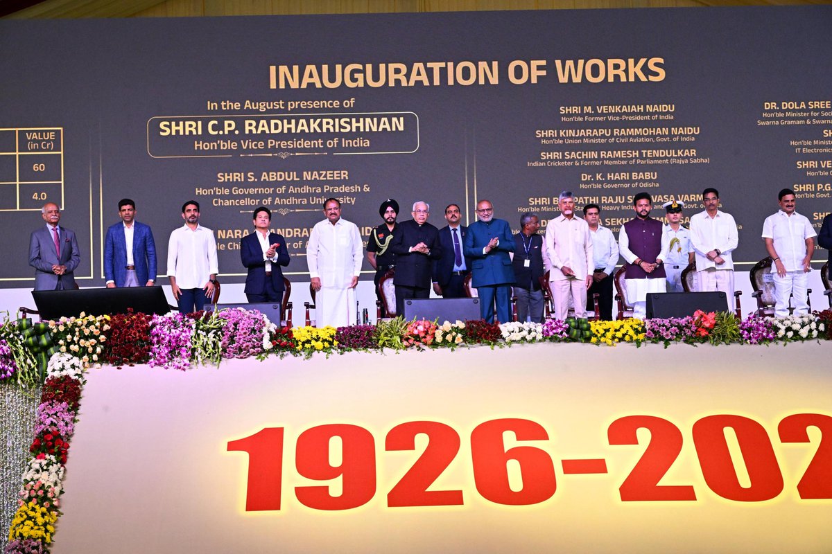 Lokesh_Naraa's tweet photo. Andhra University is not just an institution - it’s a 100-year legacy that has shaped generations and made Andhra Pradesh and India proud. From Physics to Politics, AU’s imprint is timeless.
#100YearsOfAU
#AUCentenaryCelebrations https://t.co/nYDCD5JyOU