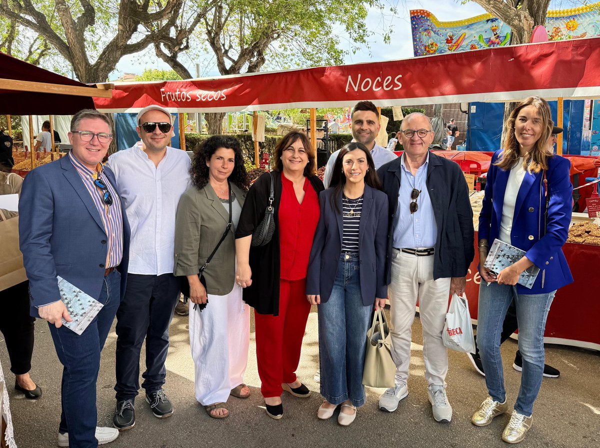 PP_SantaMaria's tweet photo. 🔵 Ahir vàrem gaudir d'un meravellos dia de Fira al nostre poble. Per Molts d'Anys!!
🌞🍭🌾🦅🎠🍯🍪🎡 https://t.co/GjCiV1mgmq