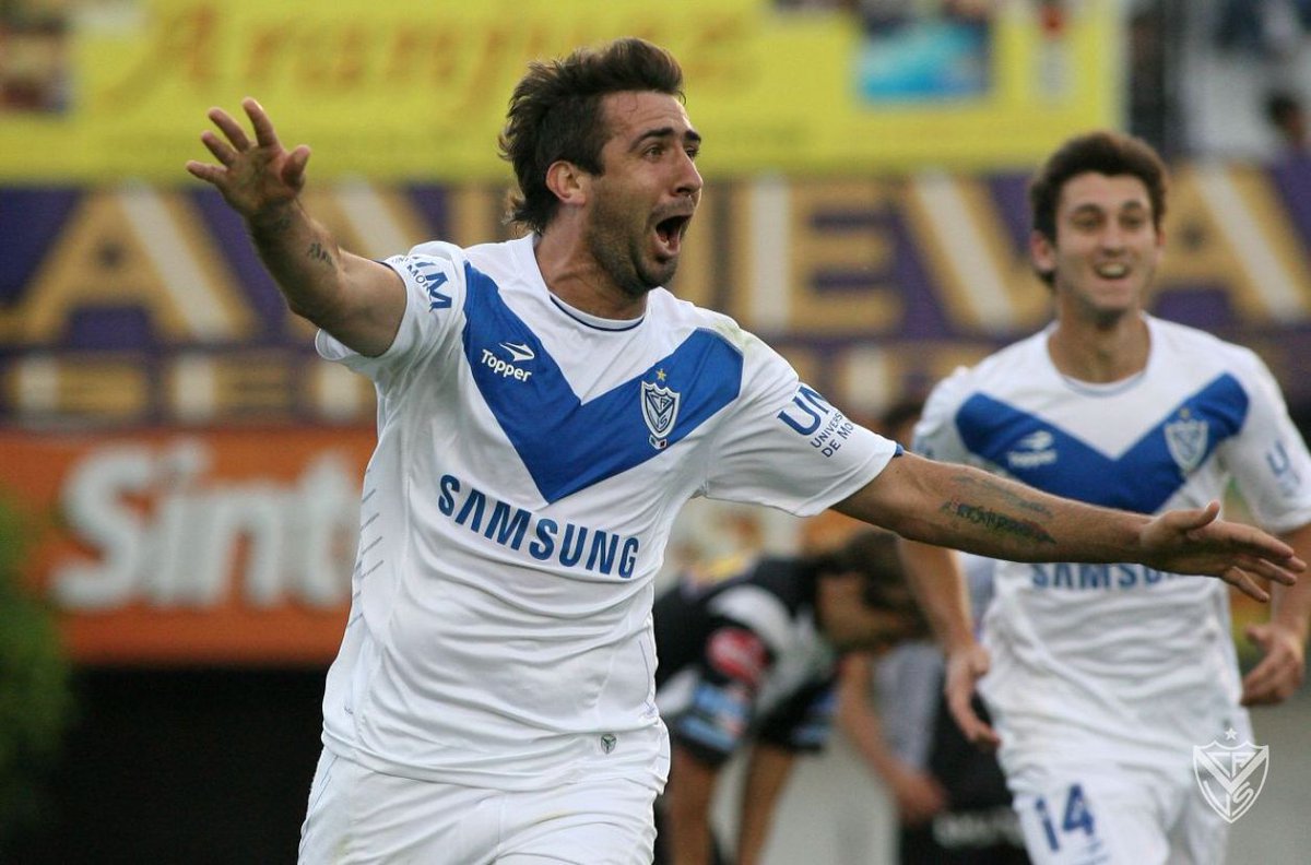 velez670's tweet image. 💥 "Los dos goles que le hice a #Unión en el 2012 fueron los que más grite. Más que nada, el primero de cabeza. No sabía ni cómo gritarlo je. Fue un día muy especial, hacía mucho calor y el primer tiempo estaba complicado. Después, en el segundo, salimos con todo a buscar el gol