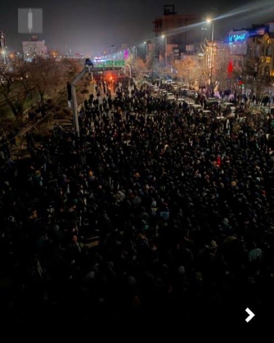 جاویدنام پوریا حمیدی 🦁☀️💚🤍♥️ tweet media