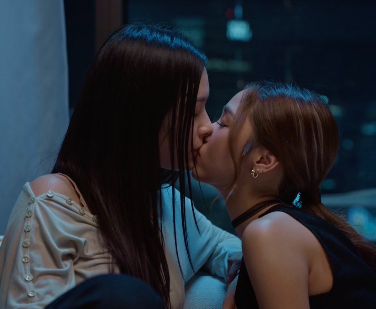 ผักแท 🦖 tweet media