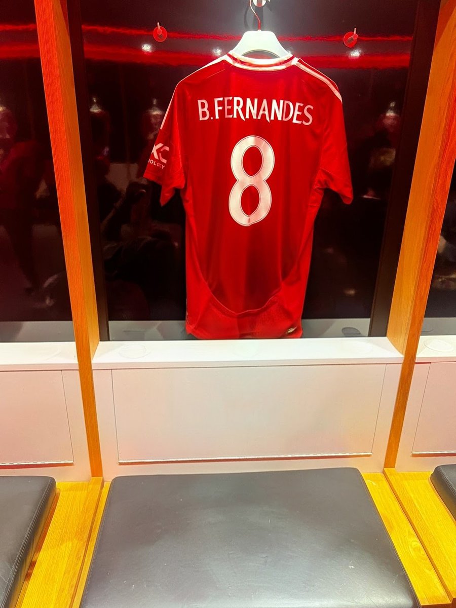 Busby Davey tweet media