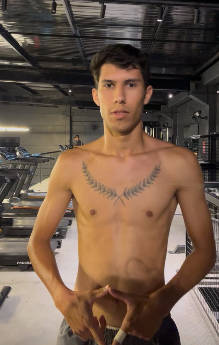 Vinteoito tweet media