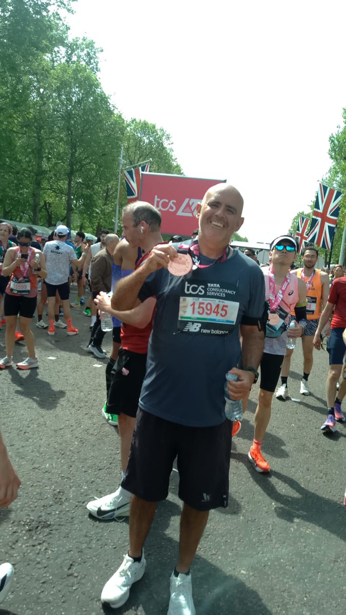 DEG038's tweet photo. Thanks for all the support—8 mins faster than 8 years ago and beat my Garmin/Strava prediction! Amazing day, especially the last mile running near Mo Farah. https://t.co/f2v6QUUCCc