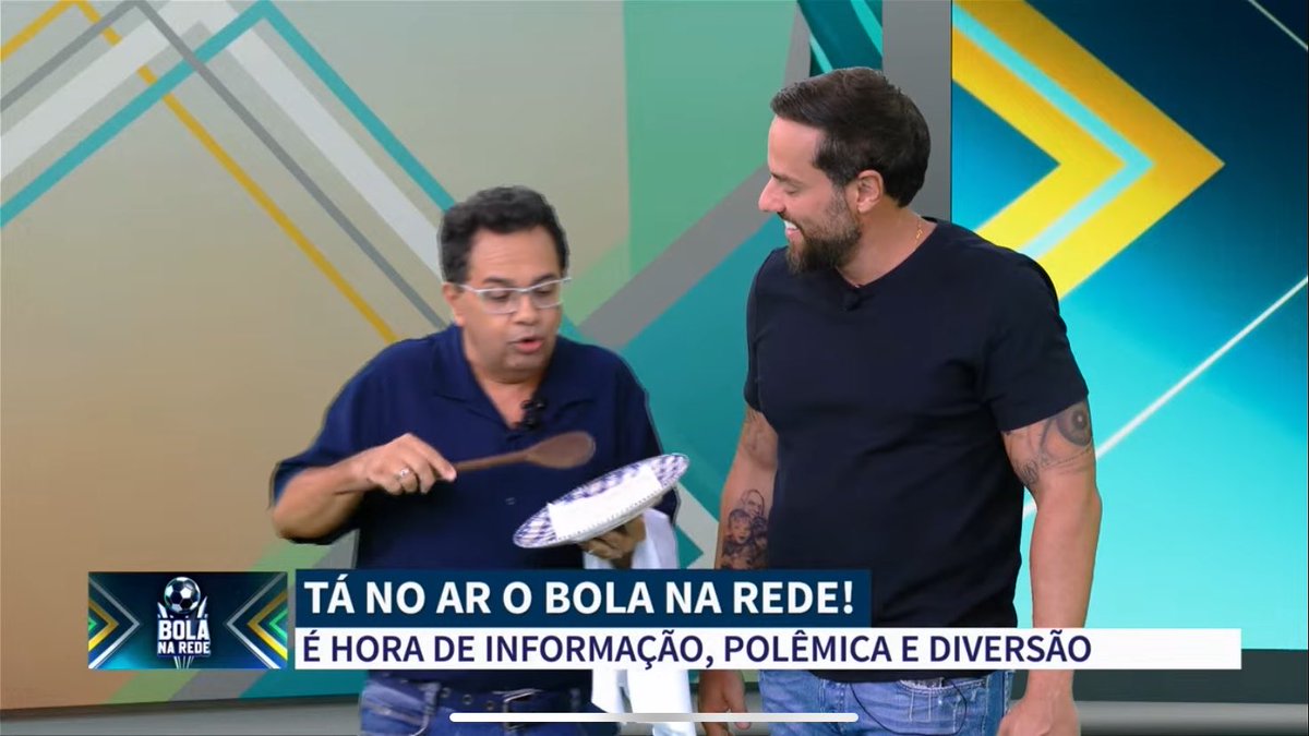 News RedeTV! tweet media