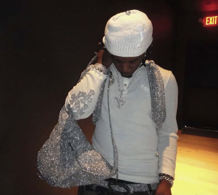 ▻::◅ tweet media