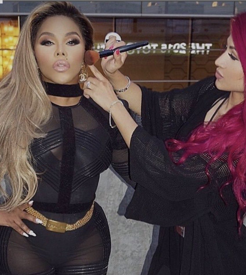 Makeup Ari did it better anyway.