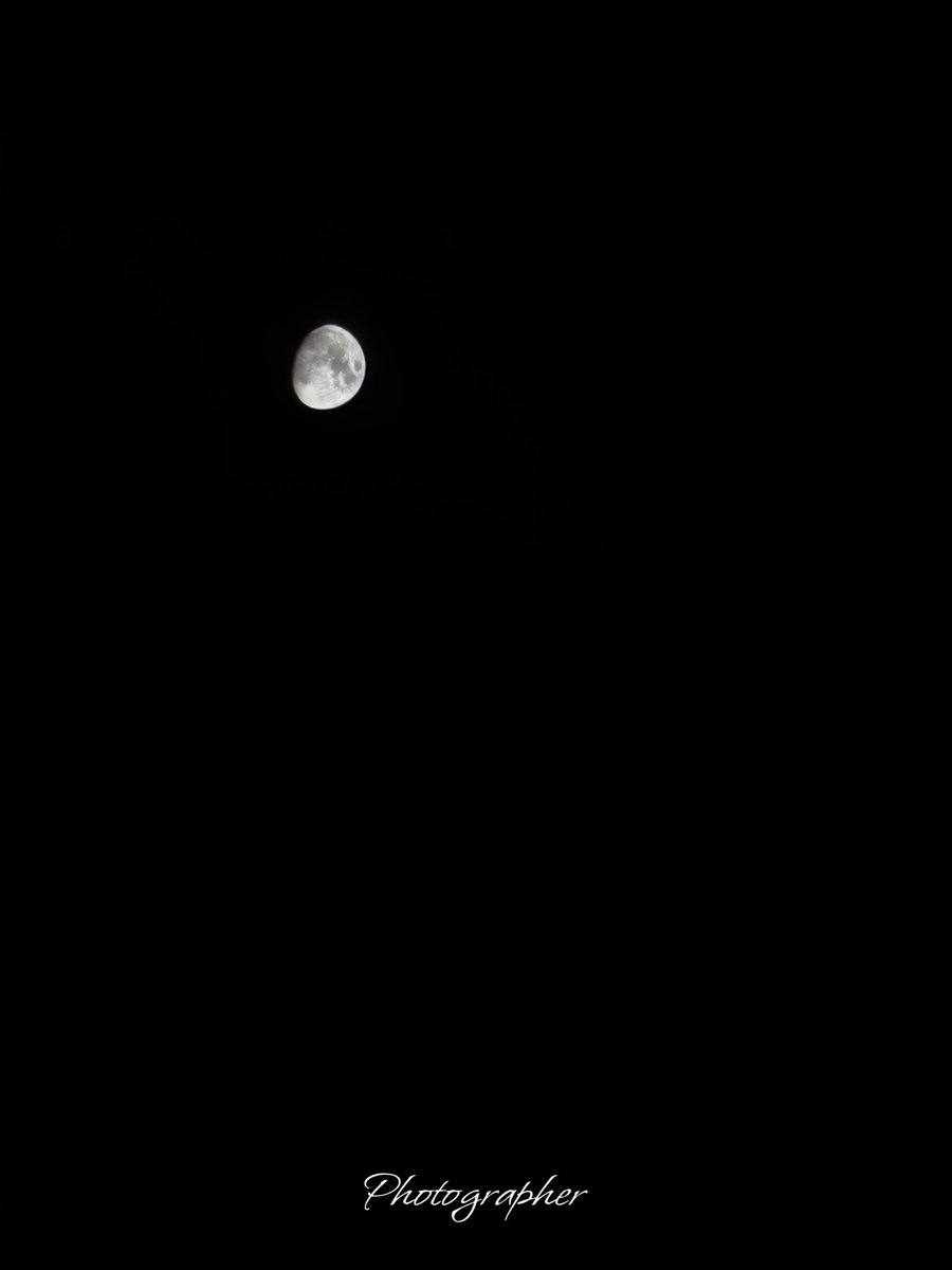 shetakriraja288's tweet image. #photography #photooftheday #moon